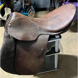 Stubben Saddle